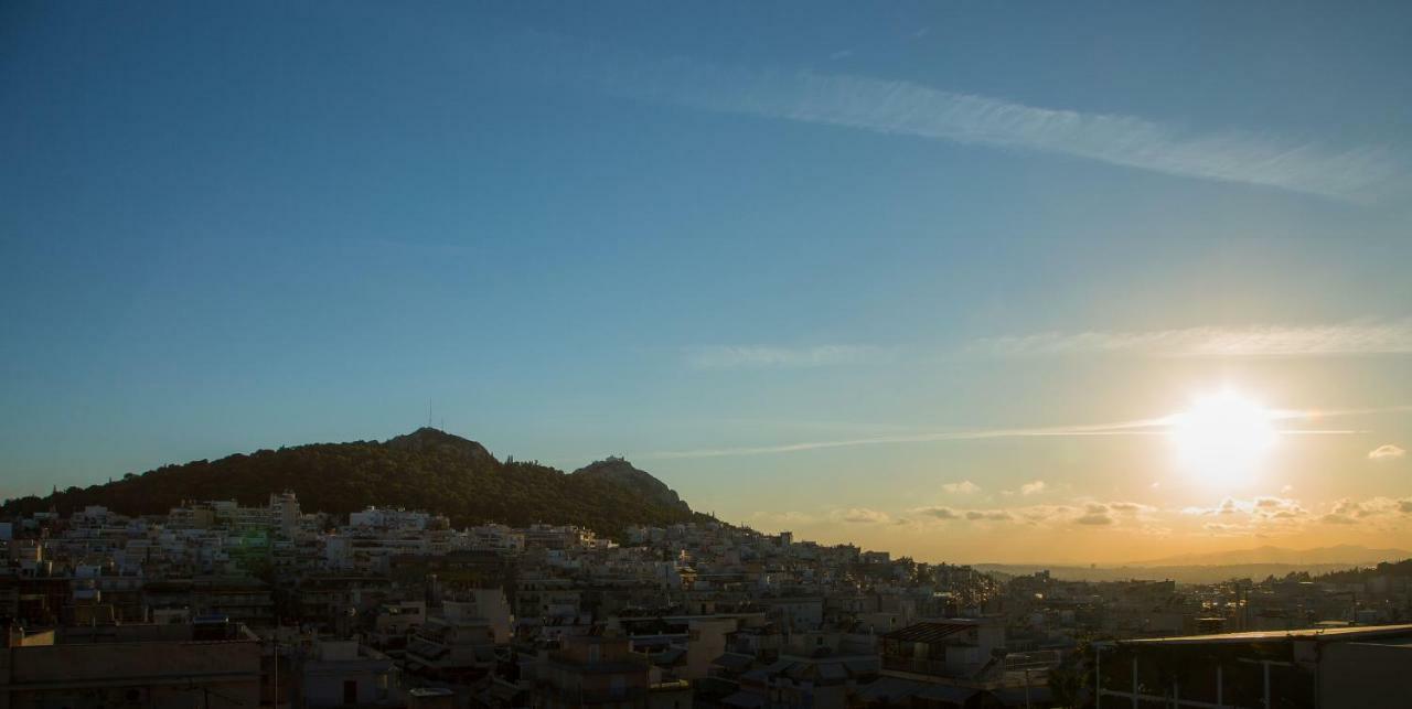 Apartment With Beautiful View Of Lycabettus Athen Eksteriør billede